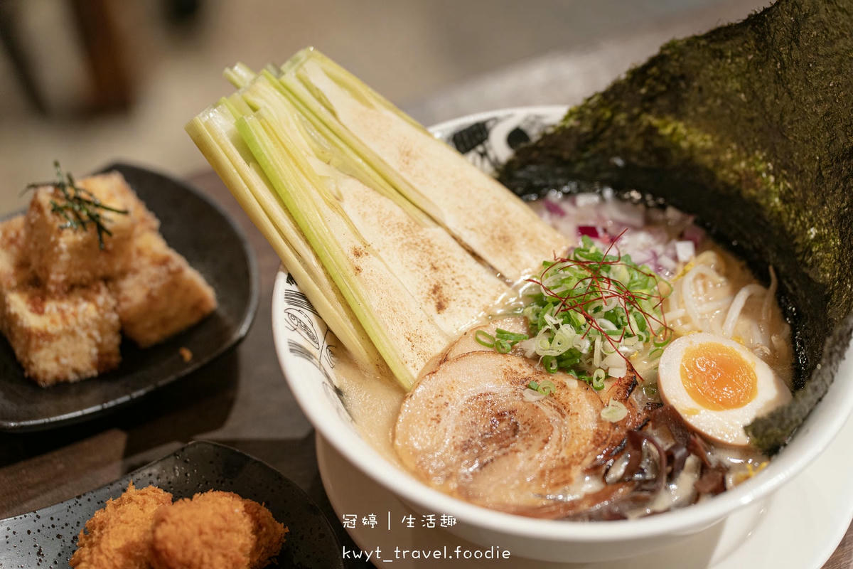 台中西區美食推薦-橫杉拉麵勤美店-勤美商圈美食推薦-台中拉麵推薦-15.jpg