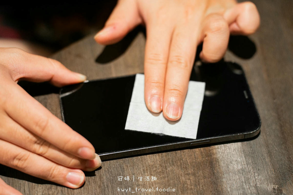 抗藍光手機保護貼推薦-Simmpo iPhone 護眼 AR 抗反射 TÜV 抗藍光簡單貼-手機保護貼推薦-防窺保護貼推薦-17.jpg