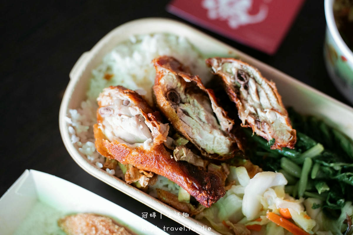 【一力發】隱藏版爆汁雞腿！台中西區午餐，現炸軟嫩溫體雞、溫體