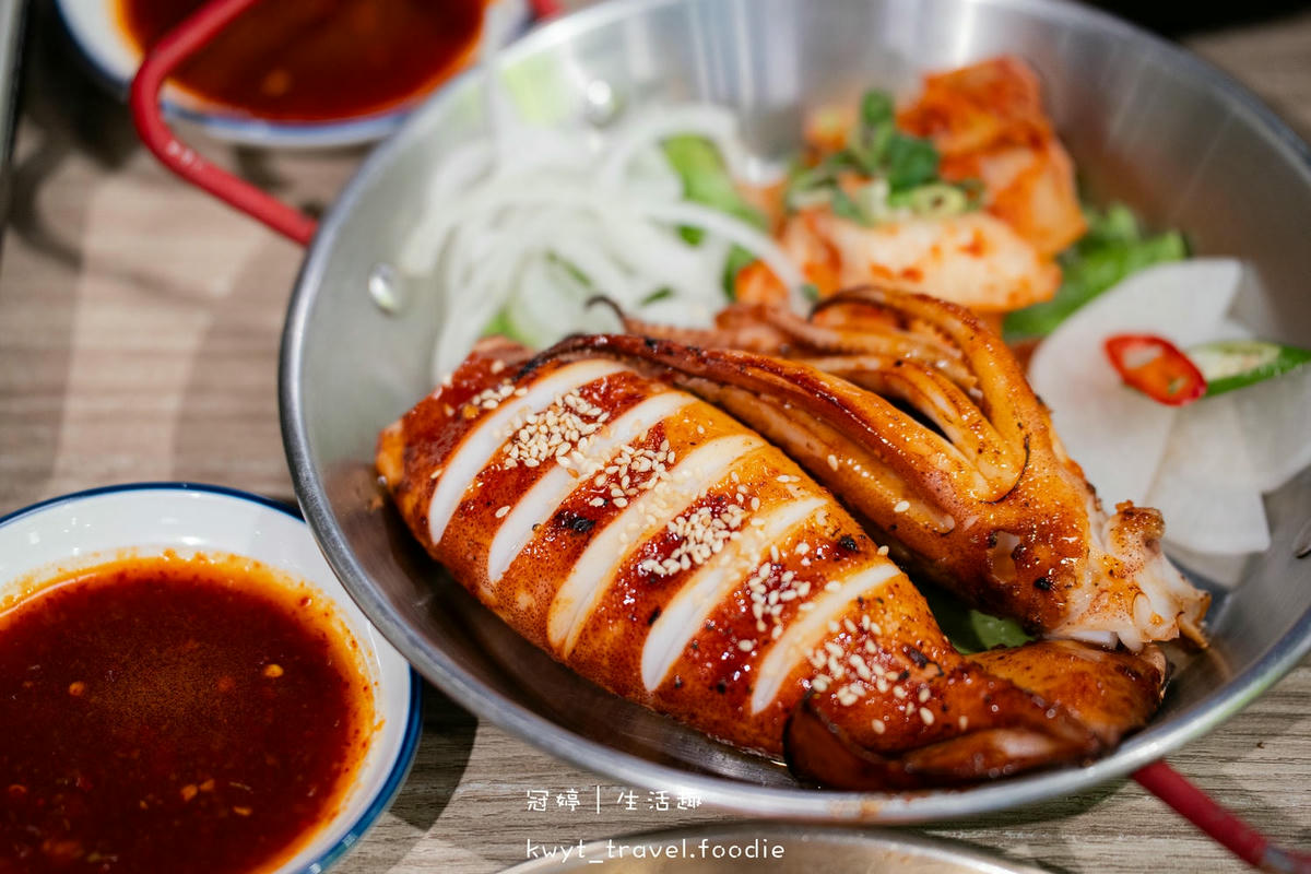 【梨谷ATT信義二店】爆料海陸嫩豆腐鍋免費吃！信義區餐廳包廂