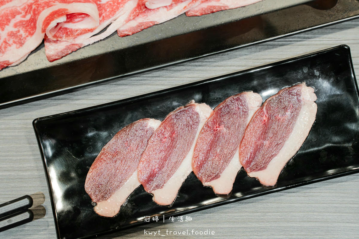 台南吃到飽燒肉火鍋_一燒十味昭和園安平店，120分鐘爽嗑龍蝦