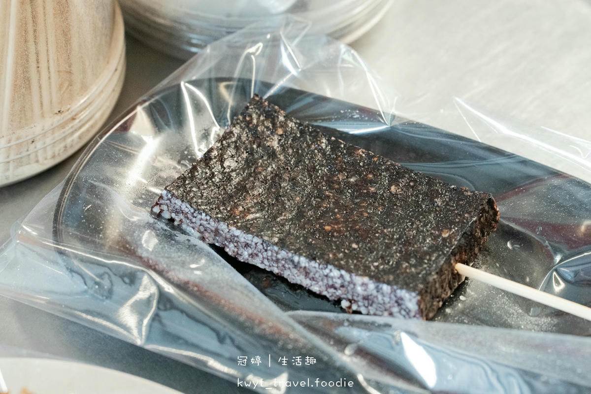 六龜小吃美食_章記黑豬肉香腸，炸物10元起，二十年老字號純手
