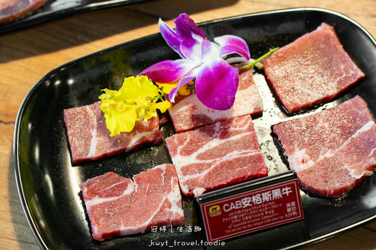 基隆燒肉吃到飽_熊一頂級燒肉基隆東岸店，598元起基隆港邊爽