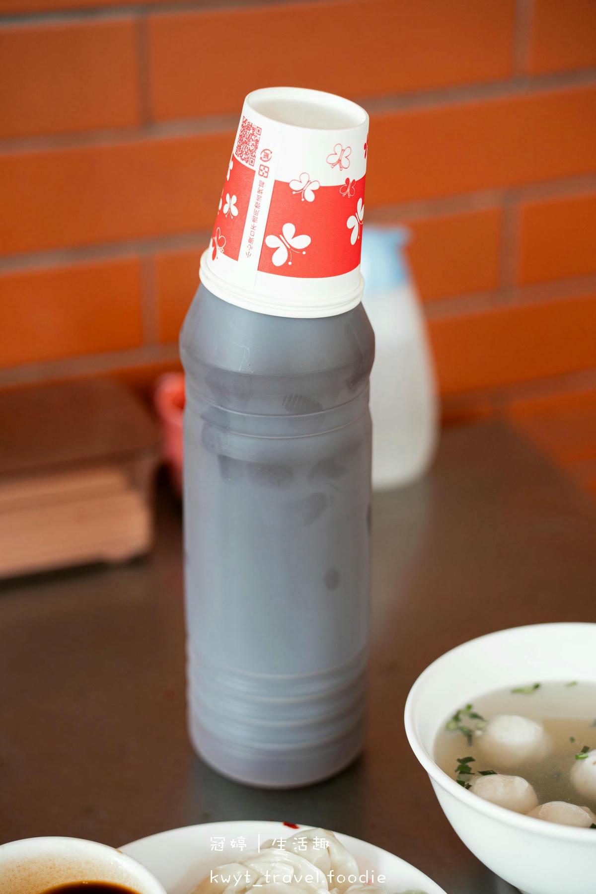 台南中西區小吃美食_穎川水餃店，3元水餃太晚來吃不到！高麗菜