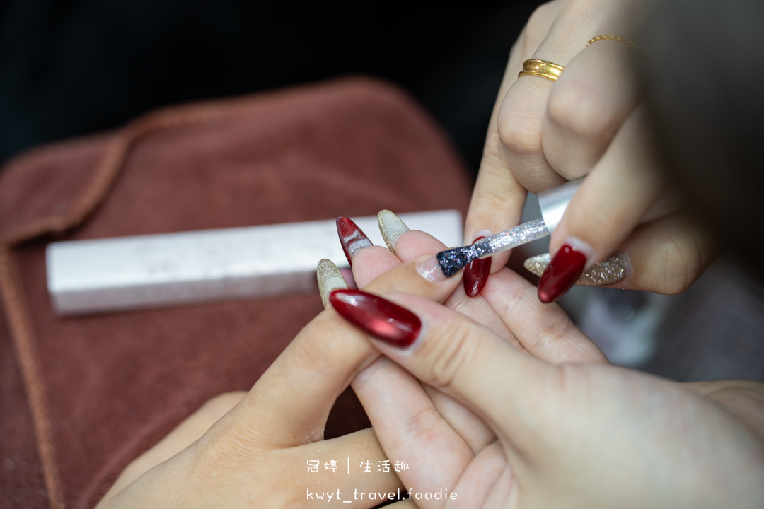 [板橋新中式美睫設計]AN藝術工坊，忙碌女生的救星！2.5小時同步完成美睫手足美甲保養，躺著睡一覺就變美，板橋美甲推薦，附最新美睫美甲價格表