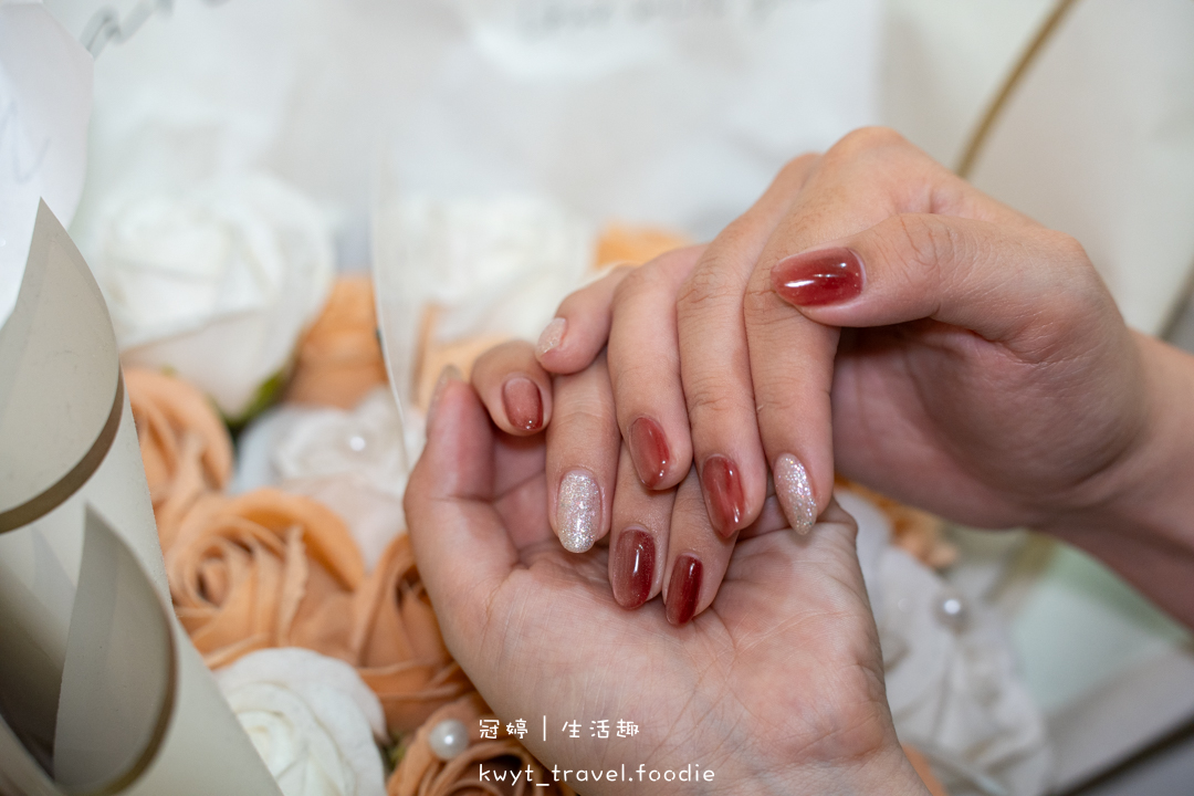 [板橋新中式美睫設計]AN藝術工坊，忙碌女生的救星！2.5小時同步完成美睫手足美甲保養，躺著睡一覺就變美，板橋美甲推薦，附最新美睫美甲價格表