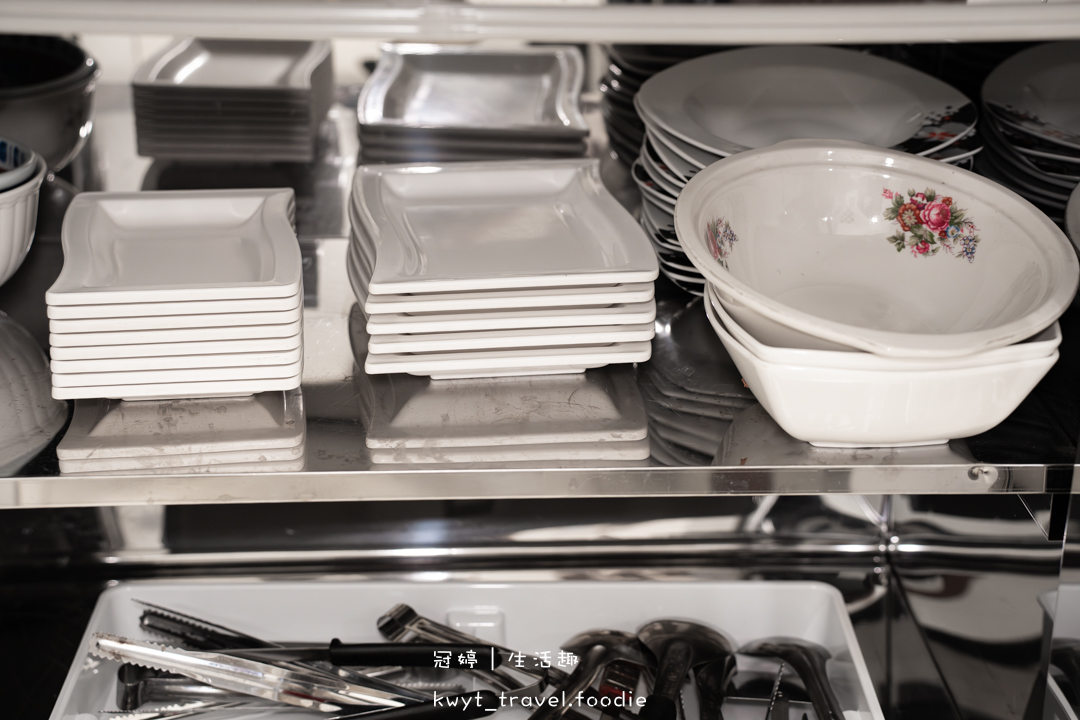 [嘉義民雄包棟民宿]晉美民宿一館，住進嘉義純白豪宅！KTV歡唱、電動麻將、戶外烤肉，嘉義親子寵物友善住宿推薦，最新包棟民宿住宿費用