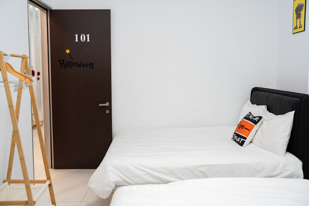 [嘉義民雄包棟民宿]晉美民宿一館，住進嘉義純白豪宅！KTV歡唱、電動麻將、戶外烤肉，嘉義親子寵物友善住宿推薦，最新包棟民宿住宿費用