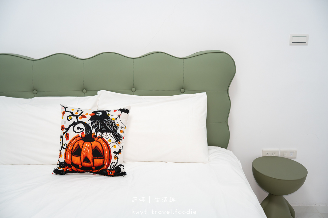 [嘉義民雄包棟民宿]晉美民宿一館，住進嘉義純白豪宅！KTV歡唱、電動麻將、戶外烤肉，嘉義親子寵物友善住宿推薦，最新包棟民宿住宿費用