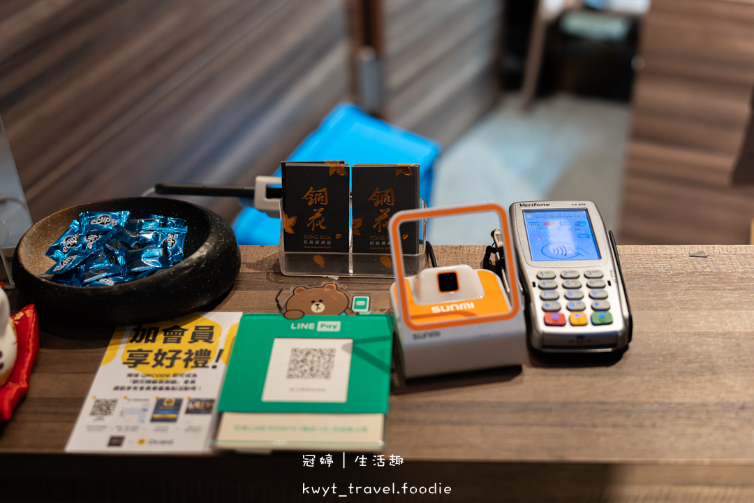 [高雄左營火鍋餐廳]銅花精緻涮涮鍋，火鍋界的LV！整隻龍蝦與A5和牛的奢華約會，專人桌邊服務，左營約會餐廳推薦，附最新菜單