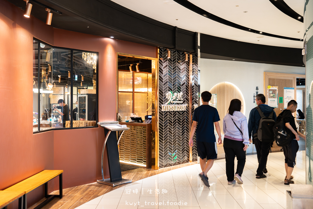 [高雄無菜單鐵板燒]明水然高雄大立店，有溫度的板前服務2000元有找，享受15道頂級海陸饗宴，龍蝦干貝鮑魚！高雄約會餐廳，附無菜單鐵板燒價位