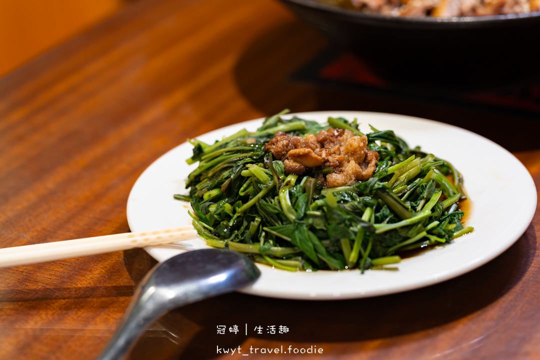 [台南新營小吃美食]華味香鴨肉羹，傳承四代的80年在地老店！這碗鴨肉羹太銷魂，新營銅板美食推薦，附最新菜單