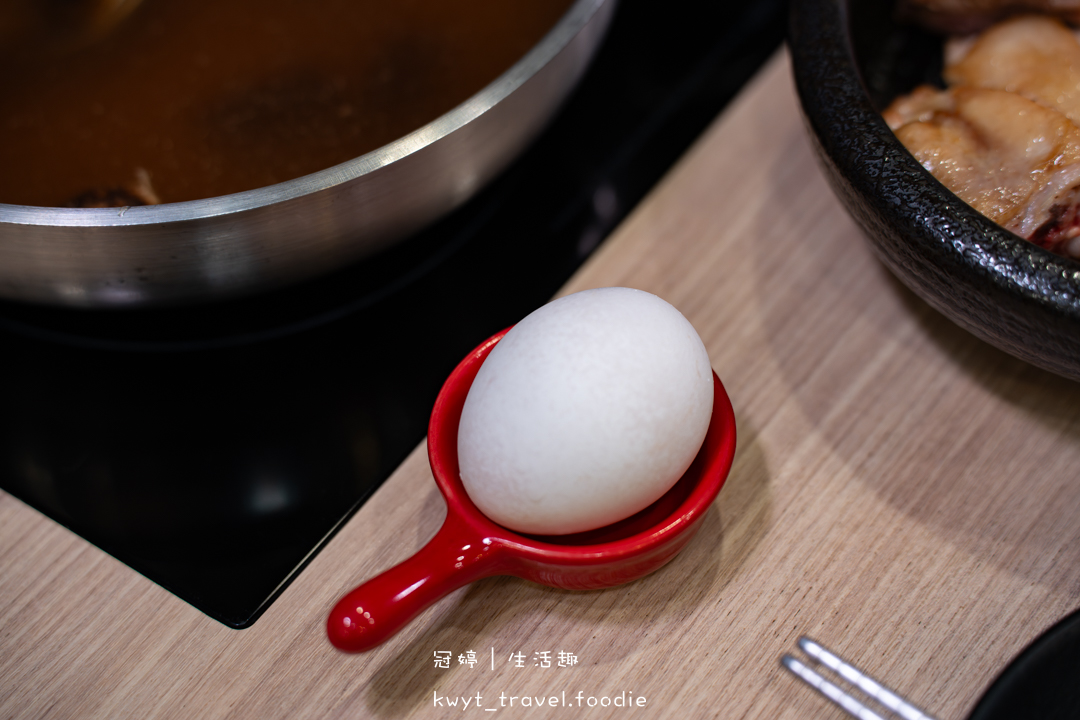 [台南北區火鍋]敝姓鍋台南海安店，壽星送海鮮拼盤！喝一口就上癮的老菜脯炒雞鍋，台南壽星優惠推薦，附最新菜單