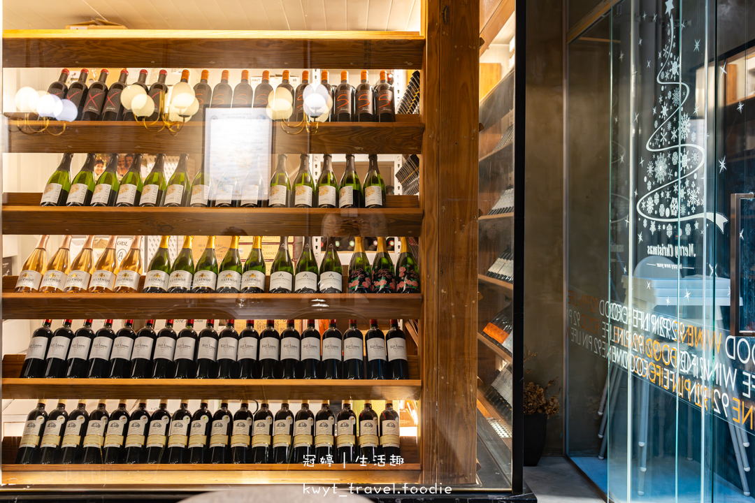 [台南中西區餐酒館]玖二品生活食酒館，味蕾的極致享受！不收開瓶費，精選TO5必吃料理，中西區約會聚餐餐廳推薦，附最新菜單