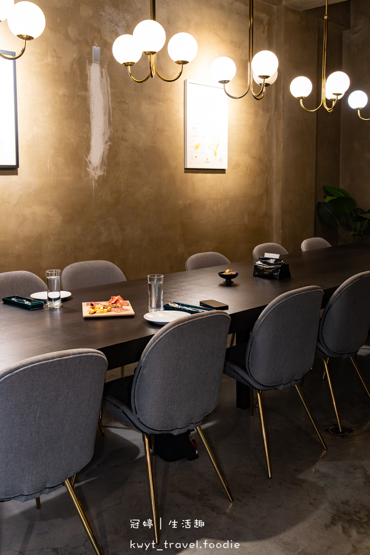 [台南中西區餐酒館]玖二品生活食酒館，味蕾的極致享受！不收開瓶費，精選TO5必吃料理，中西區約會聚餐餐廳推薦，附最新菜單