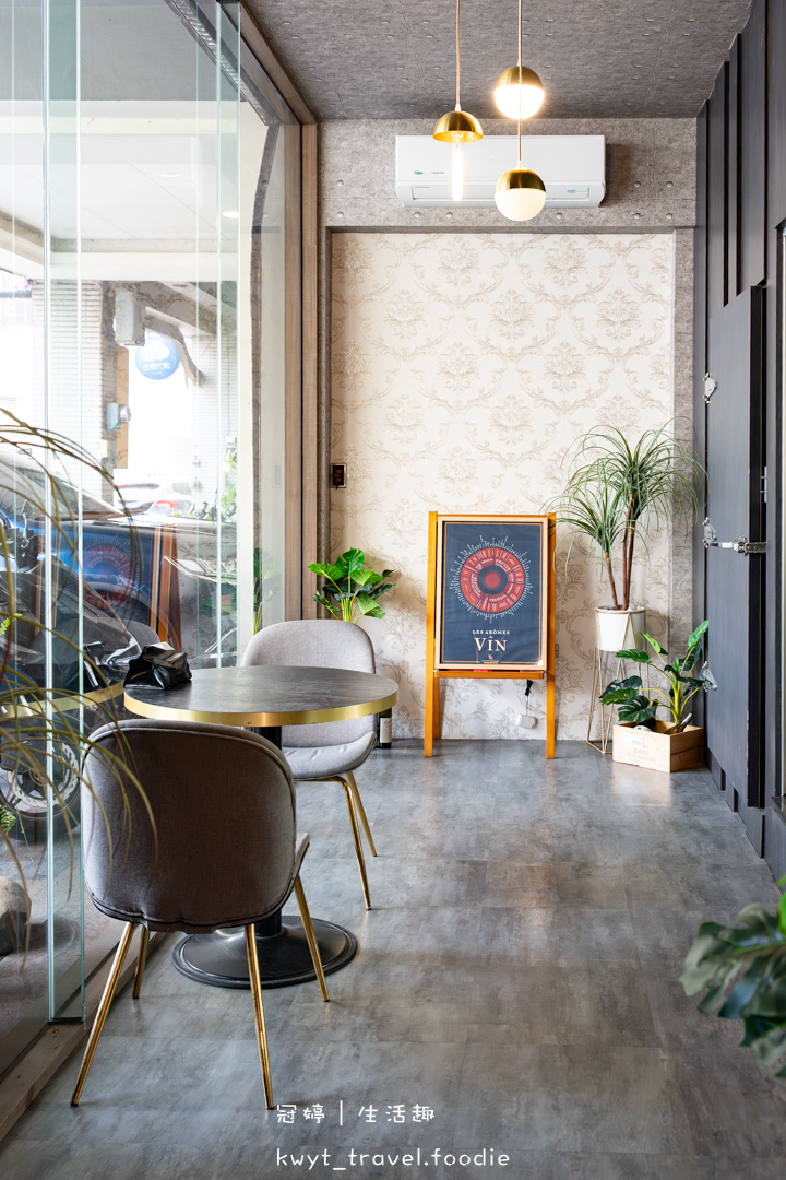 [台南中西區餐酒館]玖二品生活食酒館，味蕾的極致享受！不收開瓶費，精選TO5必吃料理，中西區約會聚餐餐廳推薦，附最新菜單