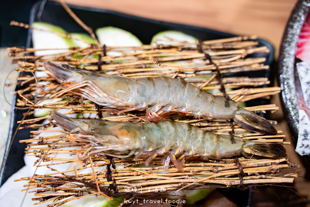 [雲林斗南火鍋吃到飽]鍋道一號斗南旗艦店，CP值爆表！海鮮饗宴不到500元，加送黑蜜豬，斗南美食餐廳推薦，附最新菜單