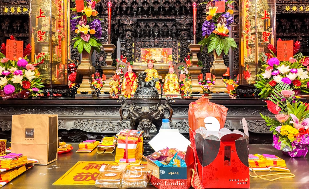 [台中大甲伴手禮]麻姥姥手工餅舖，媽祖欽點的供品？麻荖盆花供佛美翻天，傳承五代百年手藝，過年限定木盒、抹茶口味必搶，2026禮盒推薦