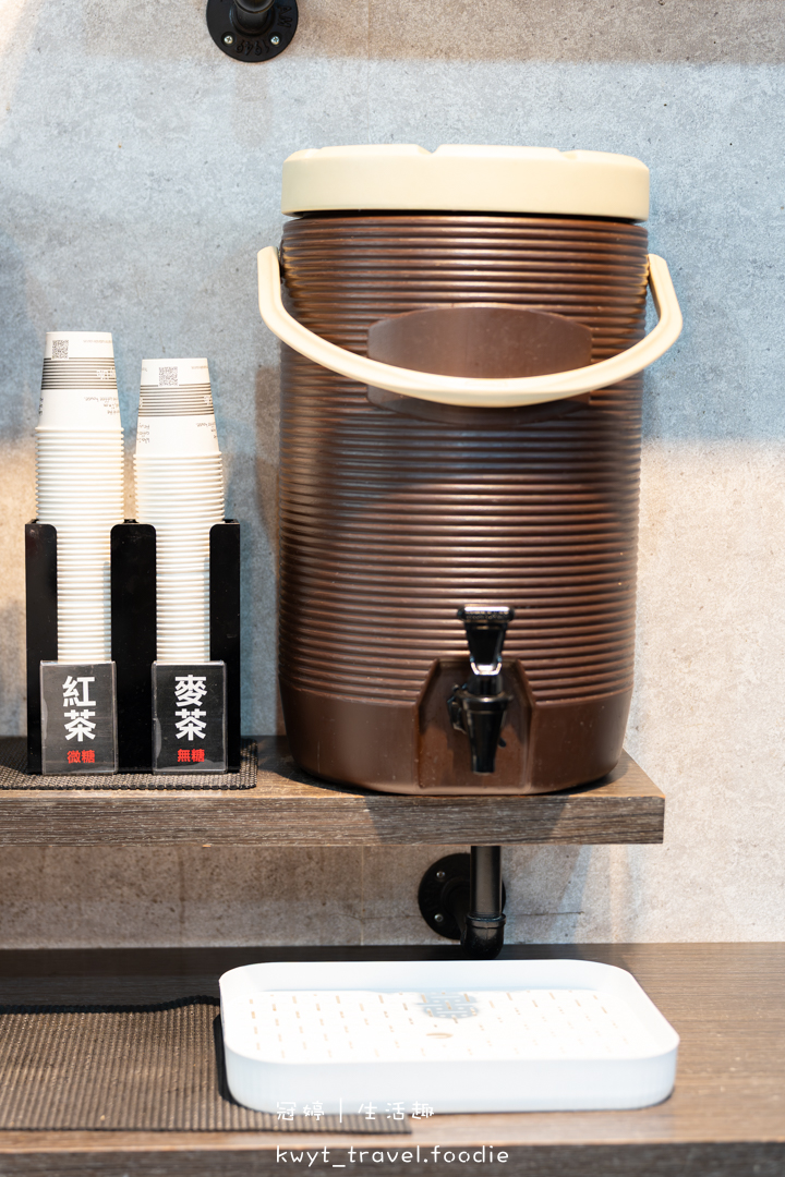 [安平平通路美食]庫霸豬肉湯飯，隱身平通路的道地馬鈴薯龍骨湯，道地韓式小菜無限量供應，安平午餐晚餐推薦，最新菜單