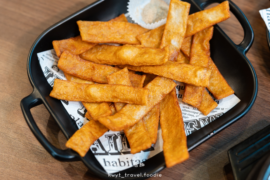 [安平平通路美食]庫霸豬肉湯飯，隱身平通路的道地馬鈴薯龍骨湯，道地韓式小菜無限量供應，安平午餐晚餐推薦，最新菜單