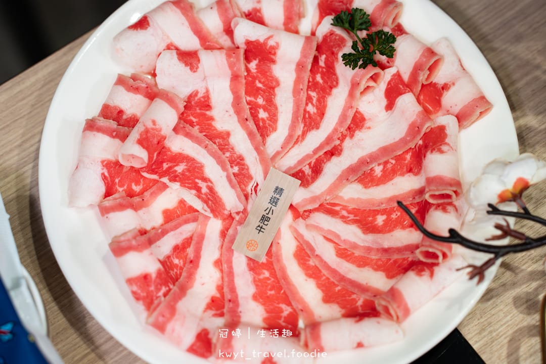 [台南年菜外帶]敝姓鍋台南海安店，698元爽吃豪華海陸雙人餐？2026馬年圍爐最強CP值火鍋組開箱