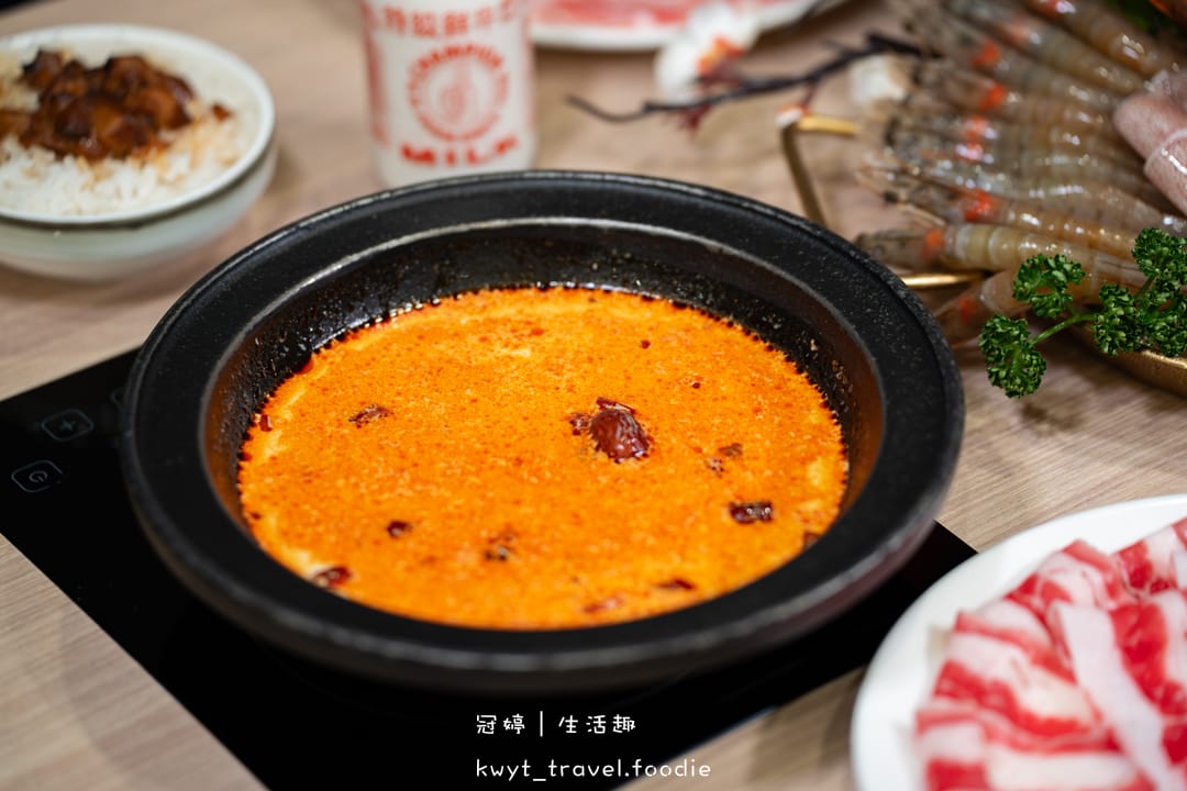 [台南年菜外帶]敝姓鍋台南海安店，698元爽吃豪華海陸雙人餐？2026馬年圍爐最強CP值火鍋組開箱