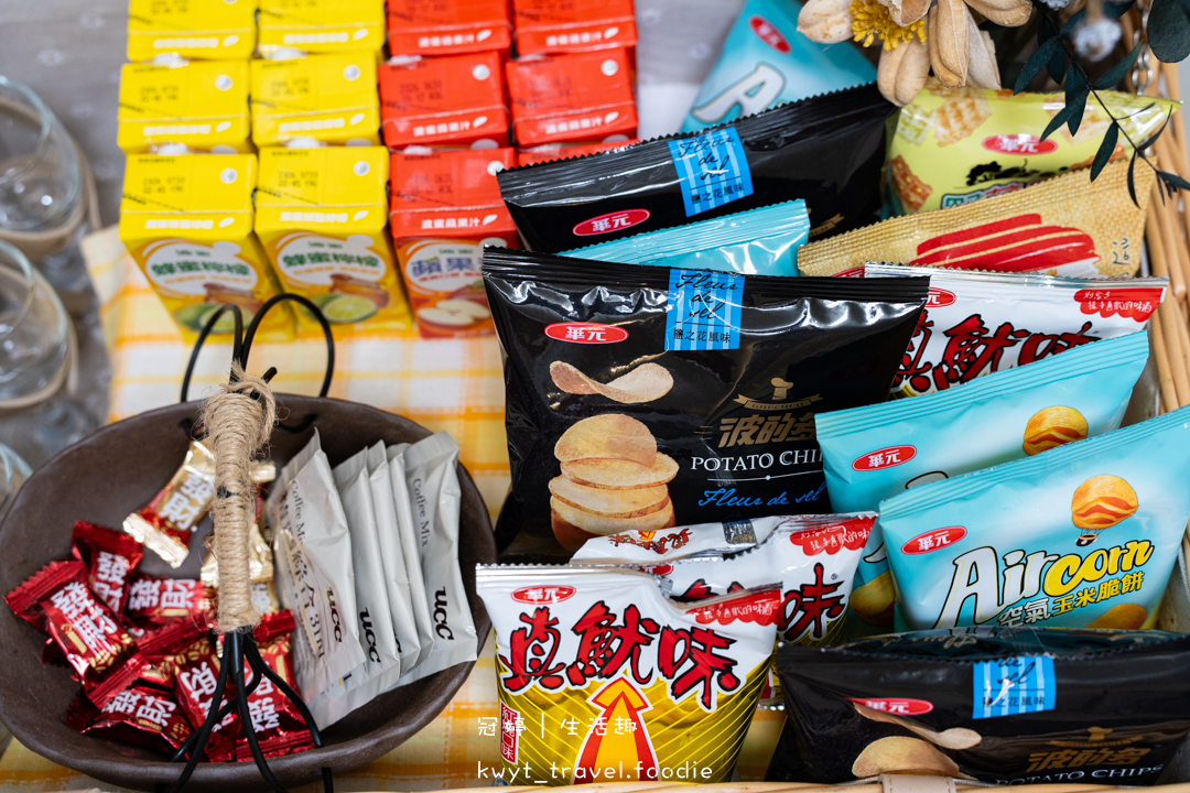 [台東包棟民宿]台東融舍民宿，雙人房住宿一晚1524元起！走路7分鐘到車站，Switch、爆滿零食櫃，高CP值寵物友善別墅開箱，民宿最新房價