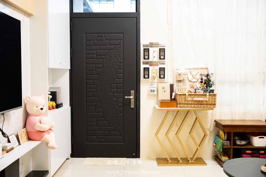 [台東包棟民宿]台東融舍民宿，雙人房住宿一晚1524元起！走路7分鐘到車站，Switch、爆滿零食櫃，高CP值寵物友善別墅開箱，民宿最新房價