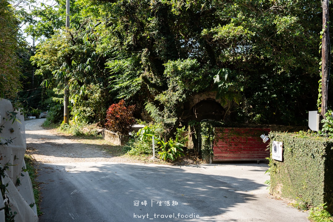 [沖繩咖啡廳推薦]Once a week coffee Garden，看海看飛機的森林系秘境咖啡廳，寶藏提拉米蘇，沖繩甜點推薦，附最新菜單