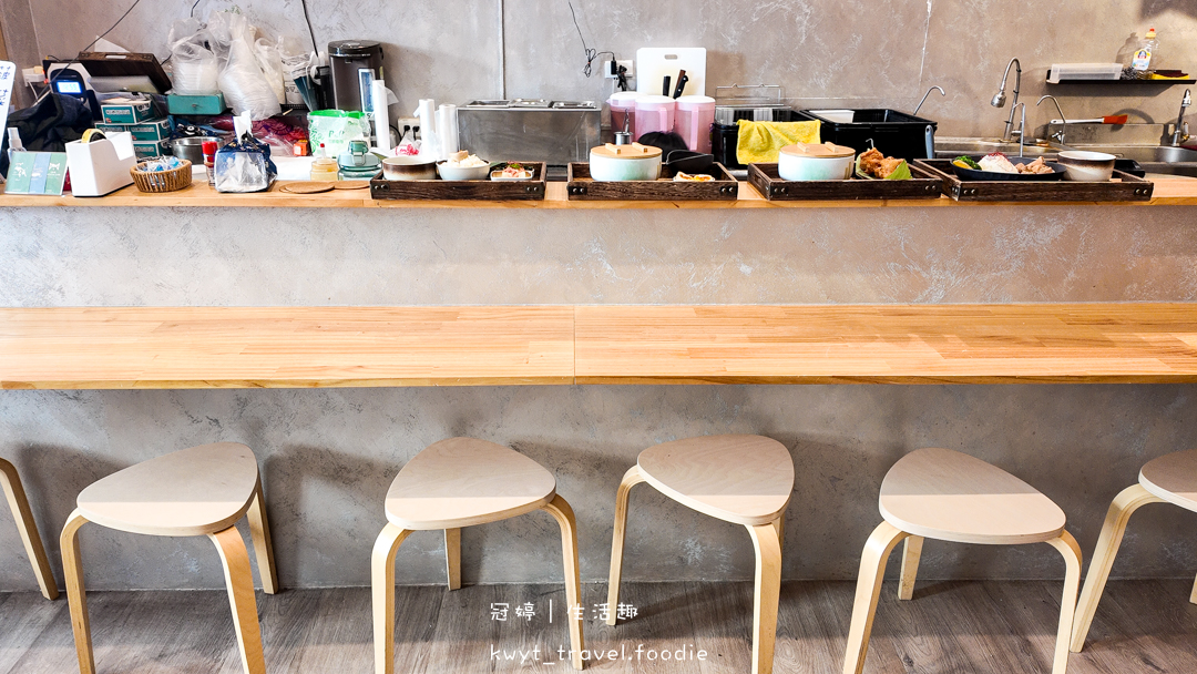 [高雄文化中心美食]ご飯Go Han，高師大附近的質感日式定食，必吃慢燉豬肉咖哩與鹽烤鯖魚，高雄師範大學美食，附最新菜單