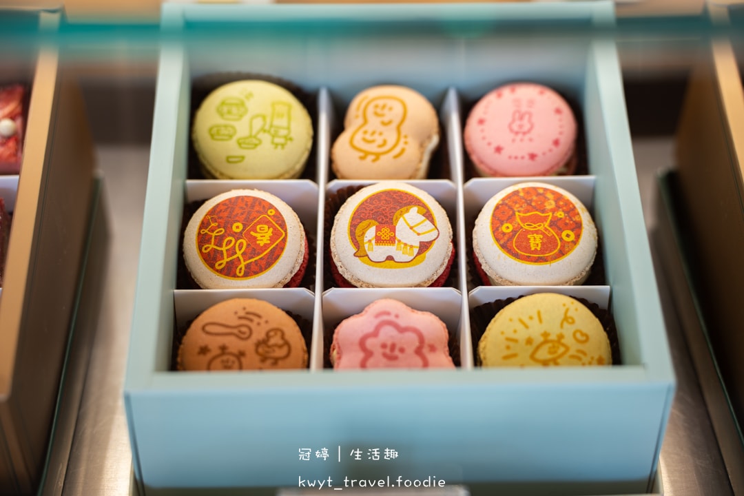[台中北屯區早午餐]韓小鍋cafe，韓系質感早午餐，蕉咖噴泉！口袋夾包、醬牛肋早午餐盤，北屯不限時插座咖啡廳推薦，附最新菜單