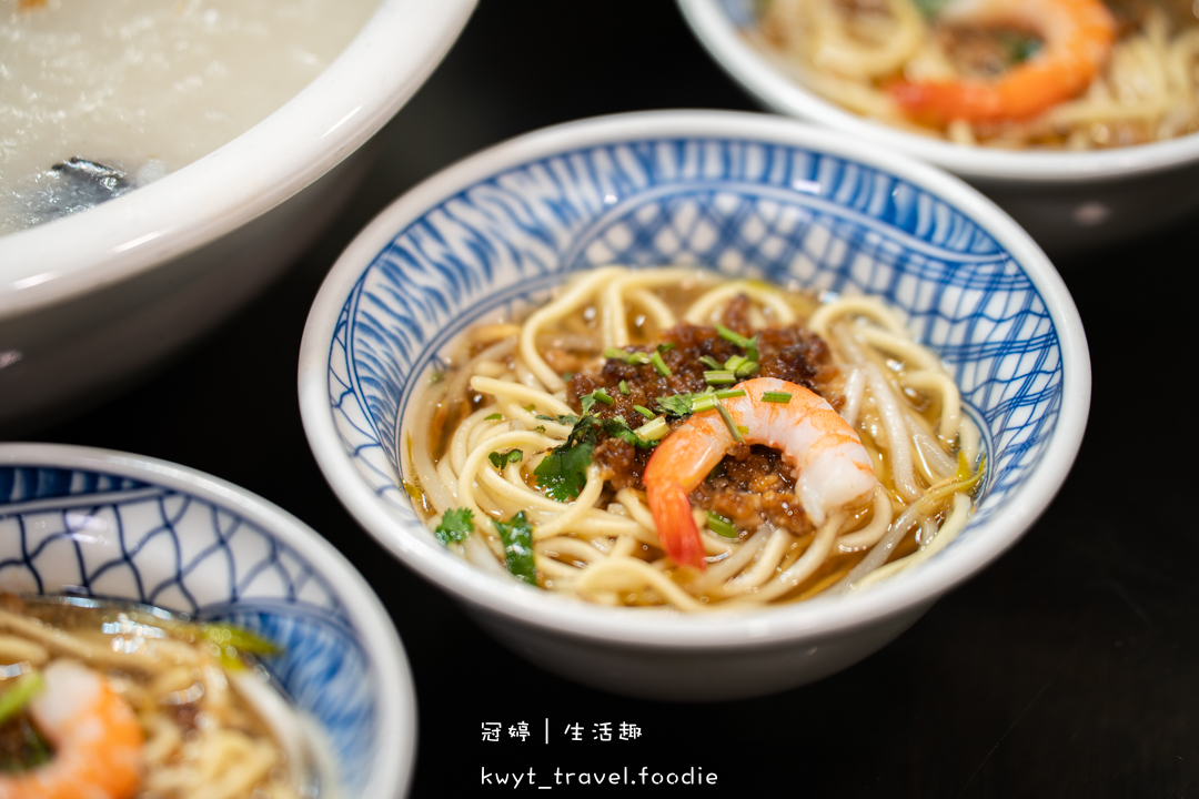 [2026台南過年聚餐餐廳]周氏蝦捲國宴廳，每人600元吃遍12道國宴級台南小吃美食！新春開運年菜開箱，帶長輩吃飯超有面子