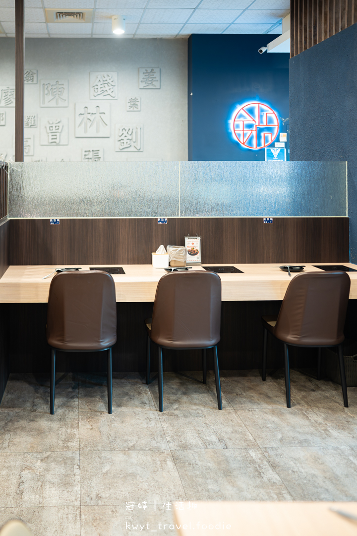 [台南親子友善餐廳]敝姓鍋台南海安店，龍蝦海陸套餐、過年限定內用年菜超澎湃，台南過年聚餐推薦，附最新菜單