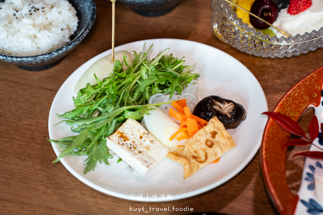 [台北信義區約會餐廳]日山割烹壽喜燒台北店，連續10年米其林一星！不用飛東京，開箱極上日山套餐，台北包廂餐廳推薦，附最新菜單