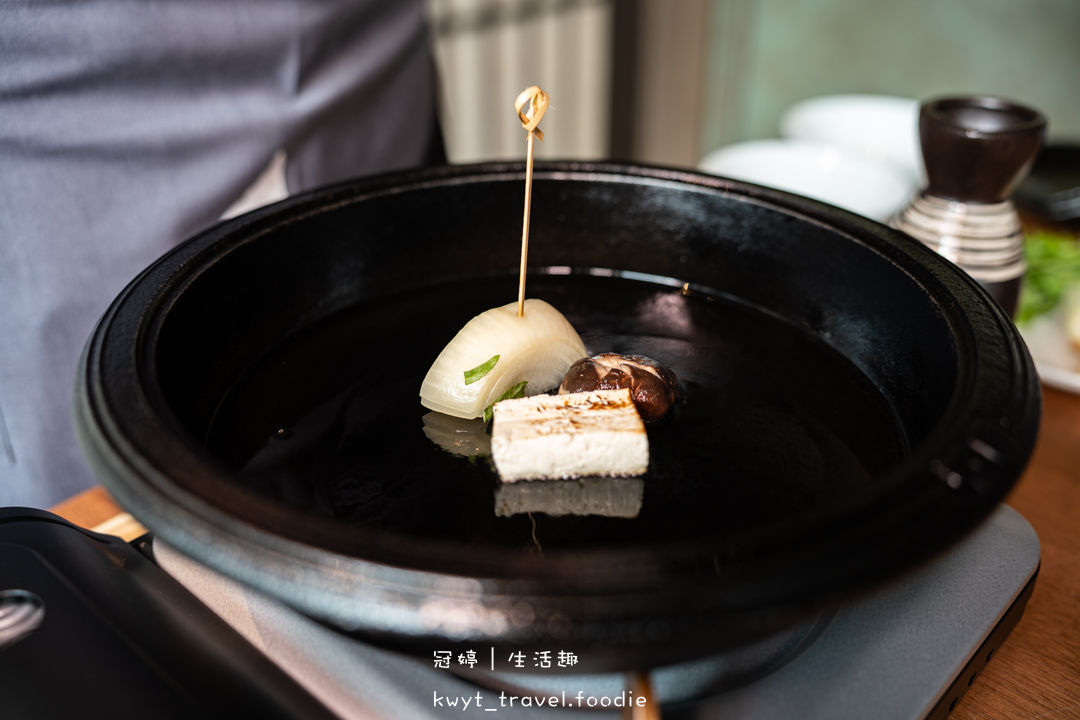 [台北信義區約會餐廳]日山割烹壽喜燒台北店，連續10年米其林一星！不用飛東京，開箱極上日山套餐，台北包廂餐廳推薦，附最新菜單