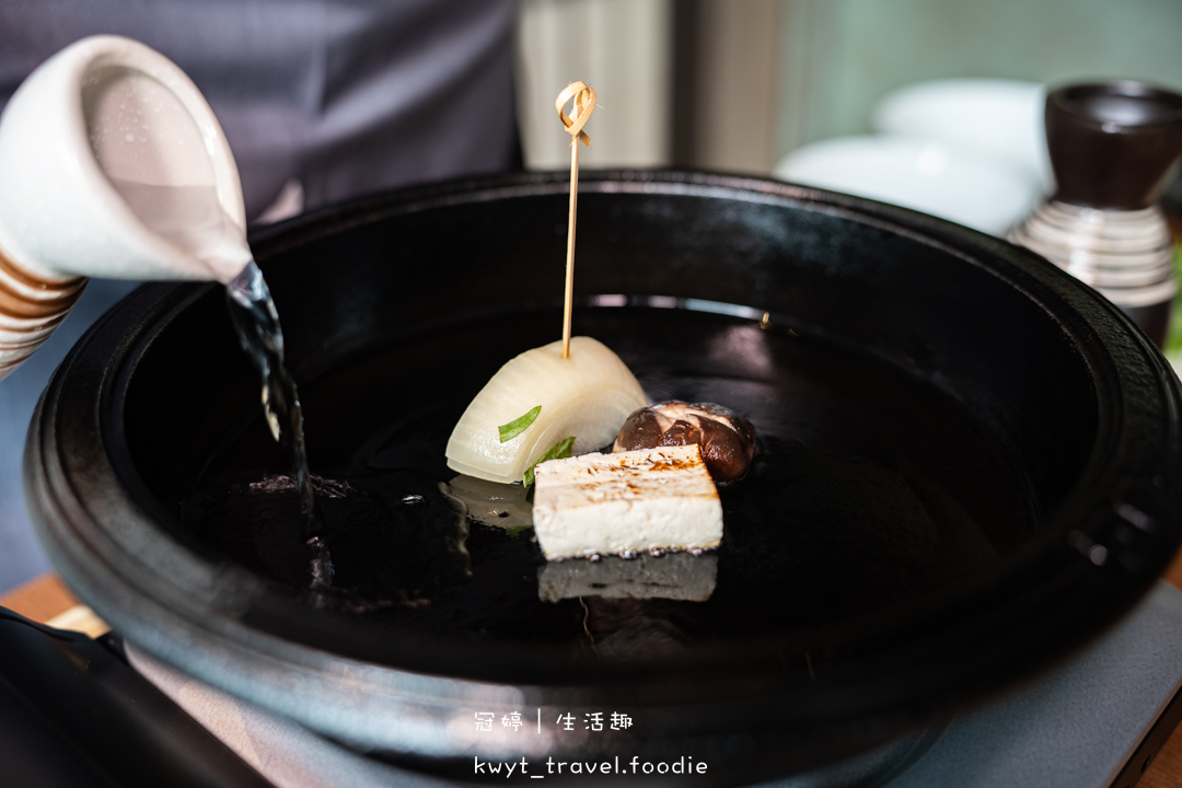 [台北信義區約會餐廳]日山割烹壽喜燒台北店，連續10年米其林一星！不用飛東京，開箱極上日山套餐，台北包廂餐廳推薦，附最新菜單