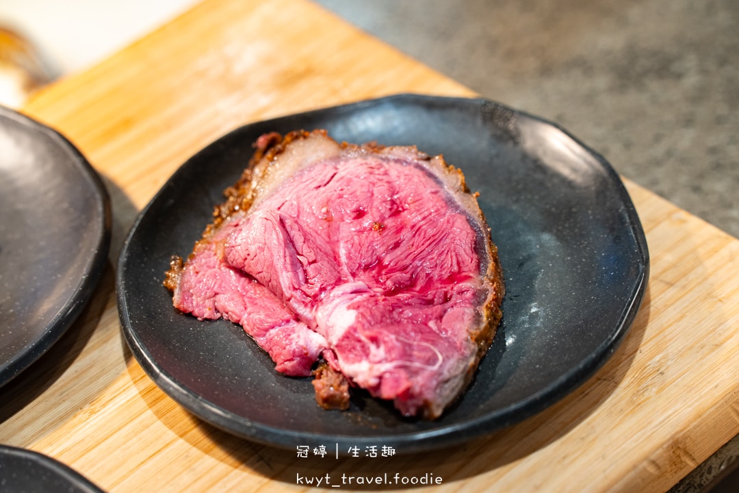 [板橋泰式料理無限吃]初泰泰無限新板傑仕堡，759元泰式料理無限吃！泰國主廚坐鎮，火山排骨、泰北爐烤牛排，板橋車站附近美食餐廳，最新價格