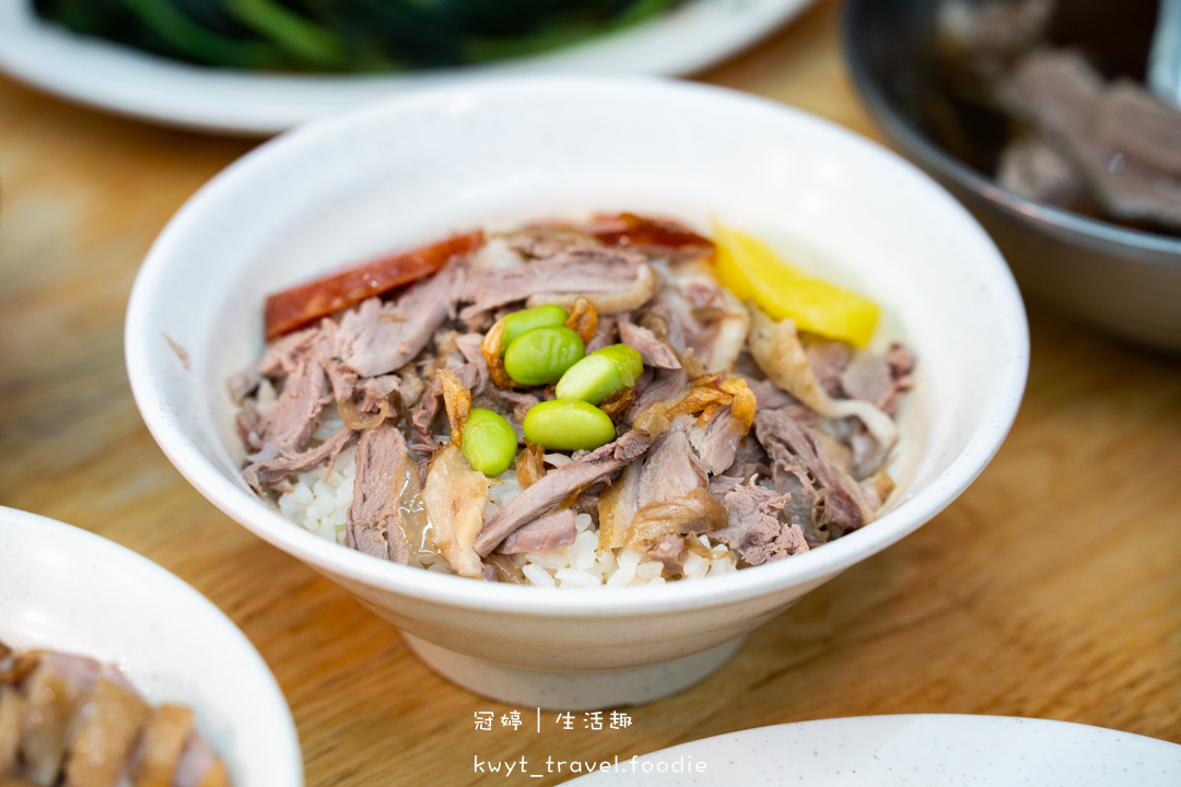 [永和樂華夜市美食]鐘點棧當歸鴨，隱身樂華夜市巷弄，在地飄香10年的溫補好滋味，內用免費續湯，捷運永安市場站美食推薦，附最新菜單