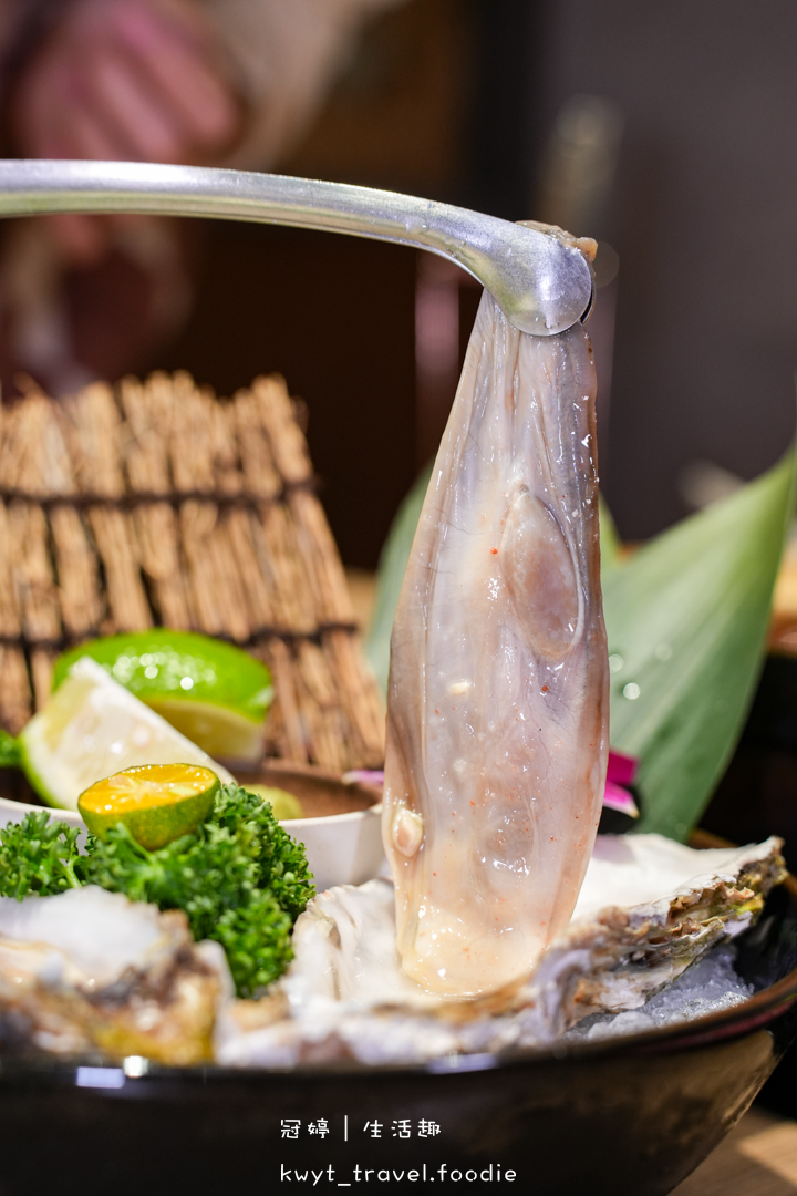 [台北中山區雞湯火鍋]星曜雞湯，雞湯界愛馬仕！免費無限續湯，A5和牛與現流海鮮的奢華饗宴，台北包廂餐廳推薦，附最新菜單