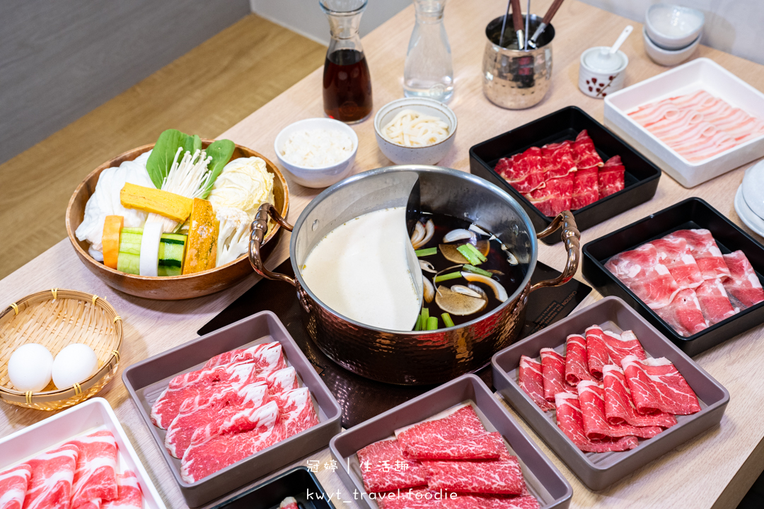 [礁溪火鍋吃到飽]樂樂壽喜燒日式鍋物放題，火鍋吃到飽538元起，無限量供應現切原肉、蔬菜車、冰淇淋，礁溪火車站附近美食餐廳，附最新吃到飽價位