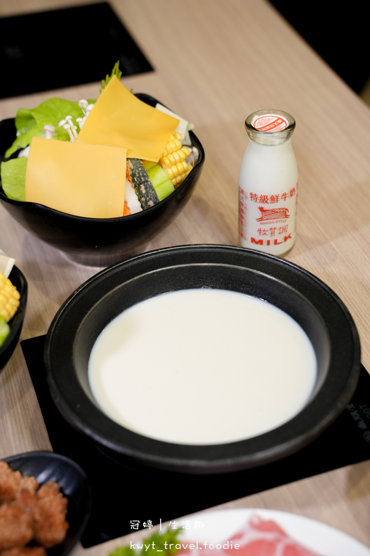 [台南母親節餐廳推薦]敝姓鍋台南海安店，媽媽姓氏幾劃就送幾顆蛤蜊！台南北區聚餐餐廳推薦，附最新菜單