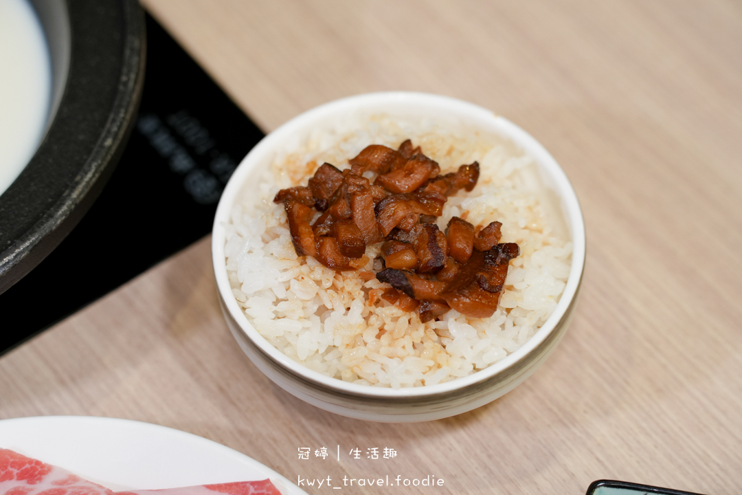 [台南母親節餐廳推薦]敝姓鍋台南海安店，媽媽姓氏幾劃就送幾顆蛤蜊！台南北區聚餐餐廳推薦，附最新菜單