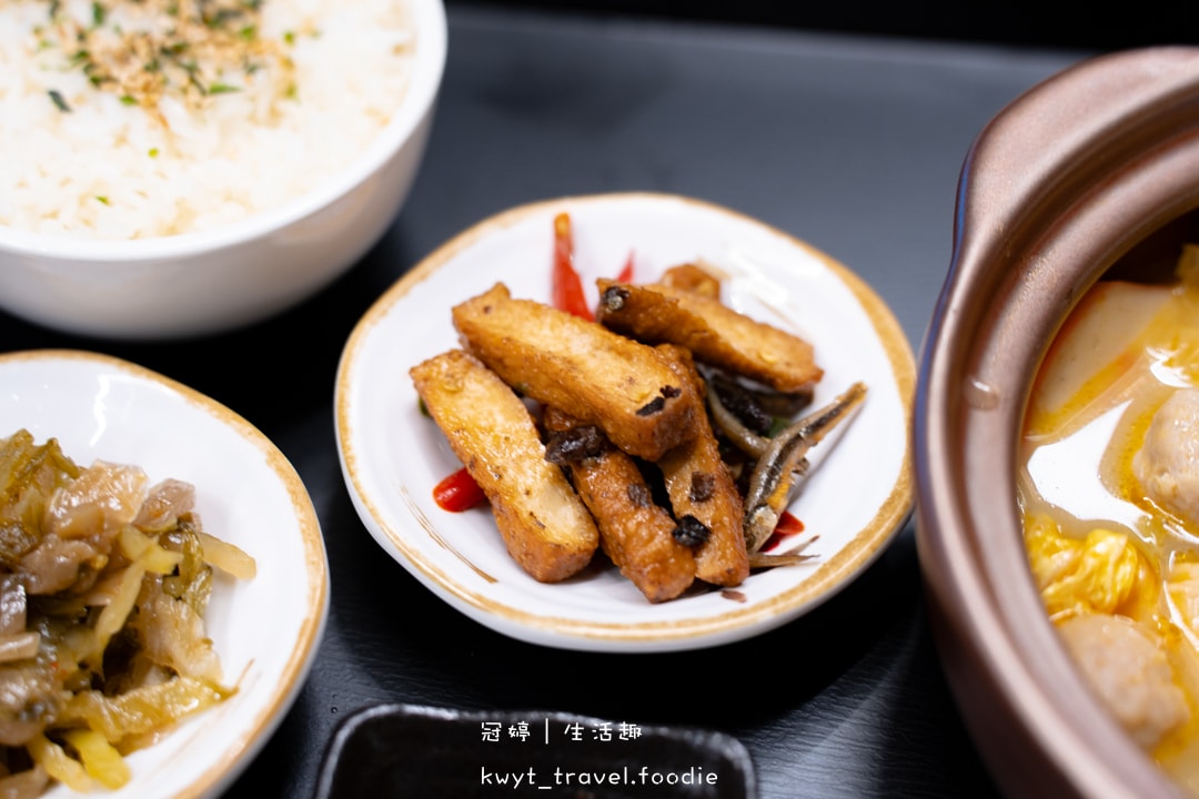 [桃園約會住宿]i hotel中壢旗艦館，3180元一泊二食林聰明砂鍋魚套餐、自助式早餐，全球首創電子競技主題旅館，中壢住宿，附最新休息住宿費用參考