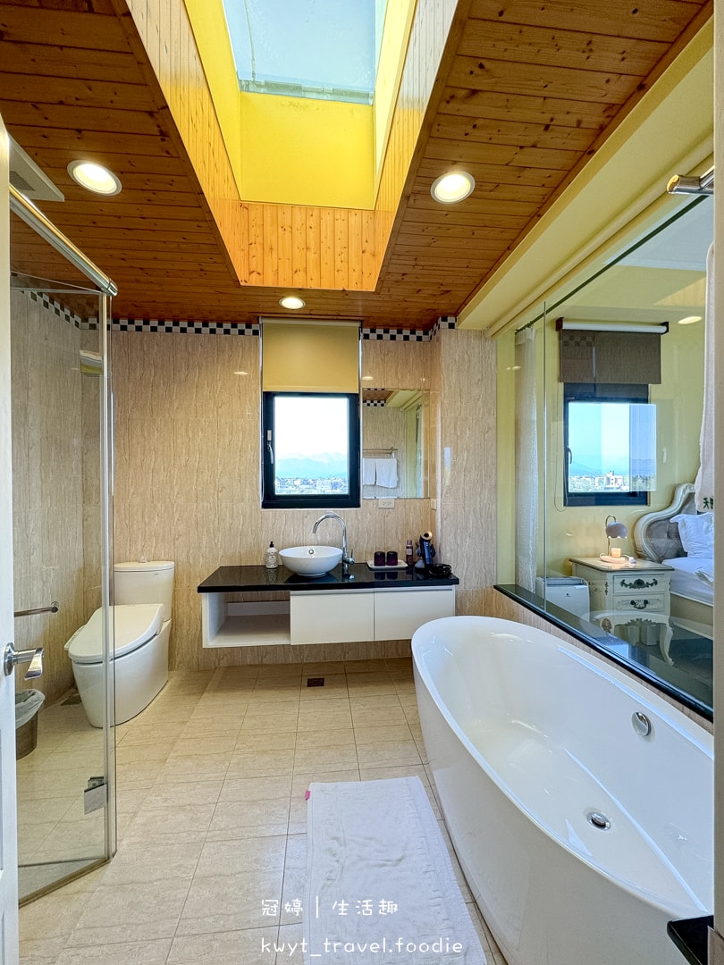 [宜蘭員山包棟民宿]夏米兒Villa，6~26人包棟，好玩到不想退房！KTV、電動麻將、兒童遊戲室、Dyson吹風機
