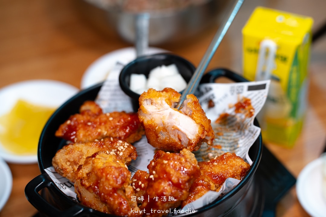 [台南安平美食]庫霸豬肉湯飯，台南必吃牛肉雪濃湯，海鮮小菜好驚艷！安平午餐推薦，附最新菜單