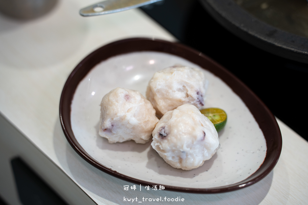 [台中北區火鍋]粗吼鍋，一秒回到阿公阿嬤家！爆炒石頭火鍋，配油麵、古早味自助吧，台中平價火鍋，附最新菜單
