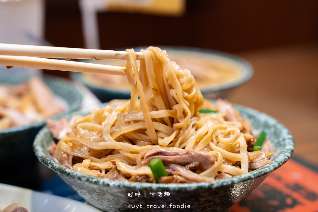 [台南新營必吃美食]華味香鴨肉羹延平店，在地人激推傳承古法鴨肉羹，必點獨家150元超值套餐與藥膳醉鴨，華味香鴨肉羹最新菜單