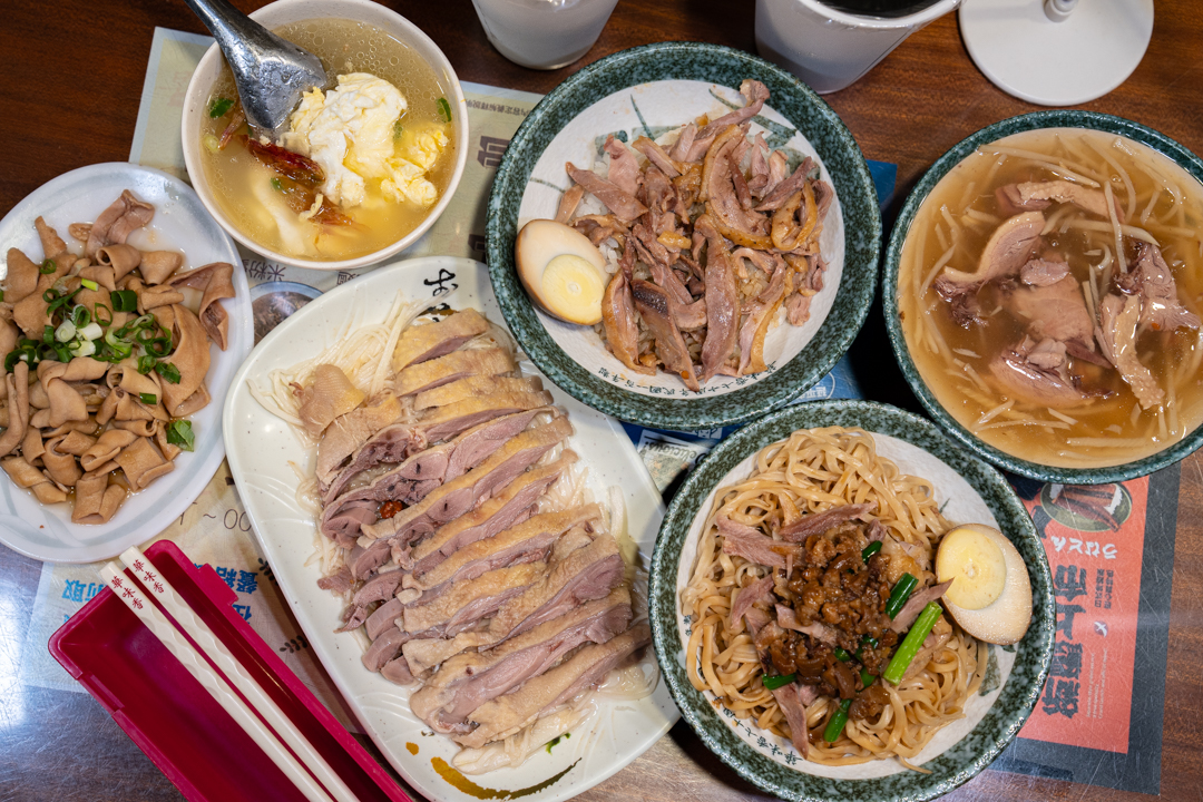 [台南新營必吃美食]華味香鴨肉羹延平店，在地人激推傳承古法鴨肉羹，必點獨家150元超值套餐與藥膳醉鴨，華味香鴨肉羹最新菜單